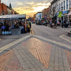 A vibrant street view in Northville