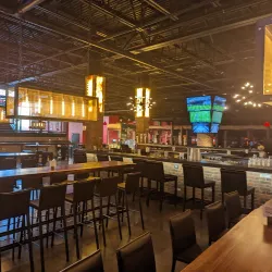 Ten Mile Crossing at Fountain Walk - Southfield