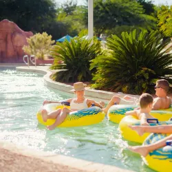 Oasis Waterpark - Eden Prairie