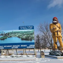 International Falls Icebox Statue - International Falls