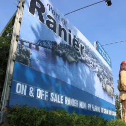 International Falls Icebox Statue - International Falls