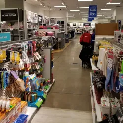 Tamarack Village Shopping Center - Woodbury