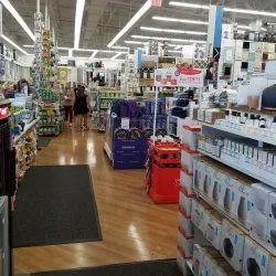 Tamarack Village Shopping Center - Woodbury