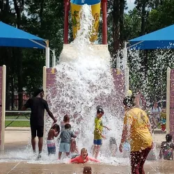 Brandon Family Aquatic Center - Brandon