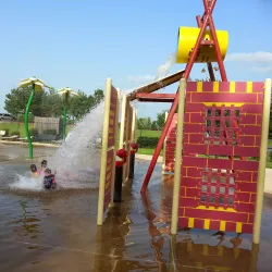 Brandon Family Aquatic Center - Brandon