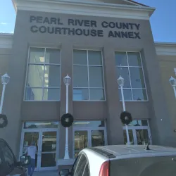 Pearl River County Courthouse - Poplarville