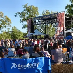 Stephens Lake Park - Columbia
