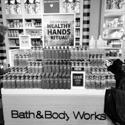 St. Louis Premium Outlets - High Ridge