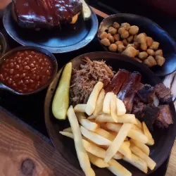 Zarda Bar-B-Q - Independence