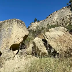 Pictograph Cave State Park - Billings