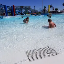 Island Oasis Water Park - Grand Island