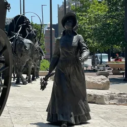 Bob Boozer Statue and Sculpture Park - Omaha