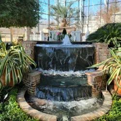 Lauritzen Gardens - Omaha