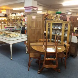 Sparks Antique Mall - Sparks