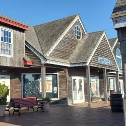 Bay Village Shopping and Dining - Beach Haven
