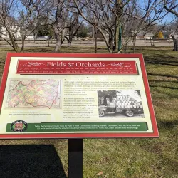 The Historic Barclay Farmstead - Cherry Hill