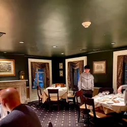 Ho-Ho-Kus Inn & Tavern - Ho-Ho-Kus