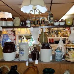 Mullica Hill Antique Center - Mullica Hill