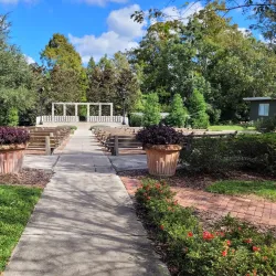 Mead Garden - Plainsboro