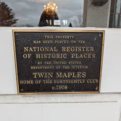 Twin Maples Estate - Summit