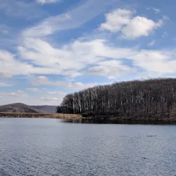 Round Valley Reservoir - Warren