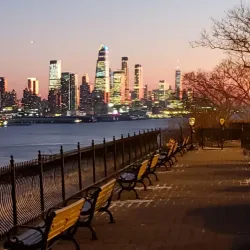 Boulevard East - West New York