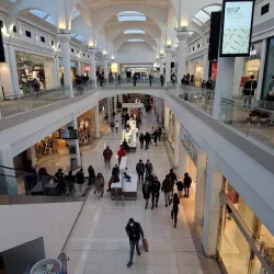 Menlo Park Mall - Woodbridge