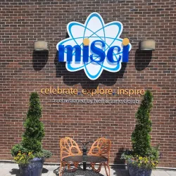 Schenectady Museum & Suits-Bueche Planetarium - Schenectady