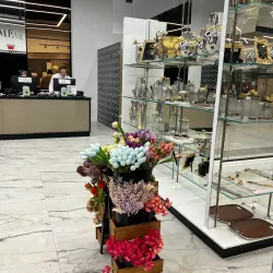 Local Dining and Markets - Spring Valley