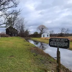Old Erie Canal Heritage Park - Utica