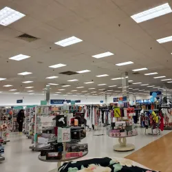 Westbury Plaza - Westbury