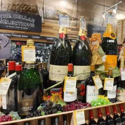 Westbury Plaza - Westbury