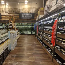 Westbury Plaza - Westbury