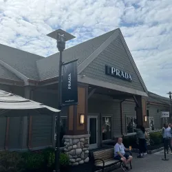 Woodbury Common Premium Outlets - Woodbury