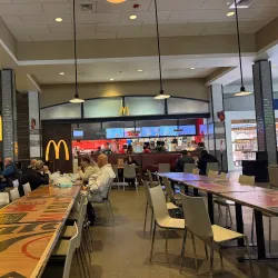 Woodbury Common Premium Outlets - Woodbury