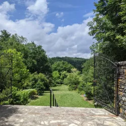 Daniel Boone Native Gardens - Boone