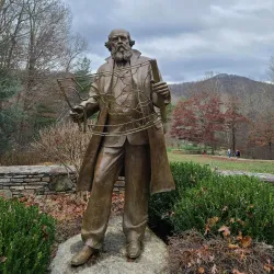 Western Carolina University Arboretum (nearby) - Sylva