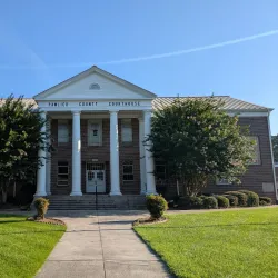 Pamlico County Courthouse - Washington
