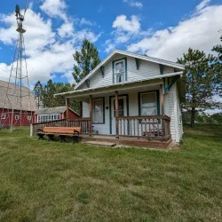 McKenzie County Heritage Park - Watford City