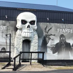 Ghostly Manor Thrill Center - Sandusky