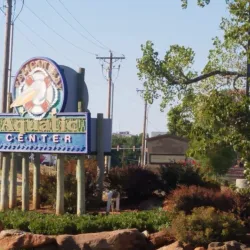 Pelican Bay Aquatic Center - Edmond