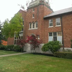 Marylhurst University Campus - Lake Oswego
