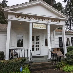 The Oswego Heritage House - Lake Oswego