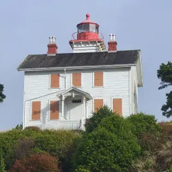 Yaquina Bay Lighthouse - Newport