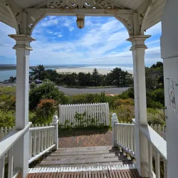 Yaquina Bay Lighthouse - Newport