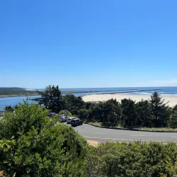Yaquina Bay Lighthouse - Newport