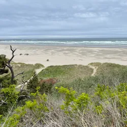 Yaquina Bay Lighthouse - Newport