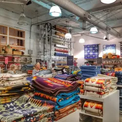 Pendleton Woolen Mills - Pendleton