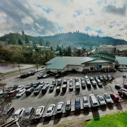 Roseburg Public Library - Roseburg