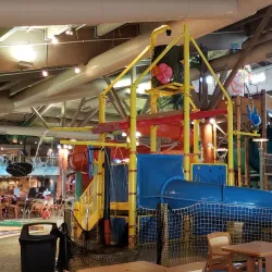 Splash Lagoon Indoor Water Park Resort - Erie